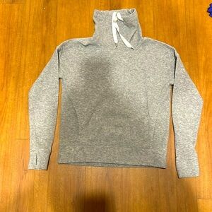 Lululemon Women’s Gray Fleece Pullover, Size 4
